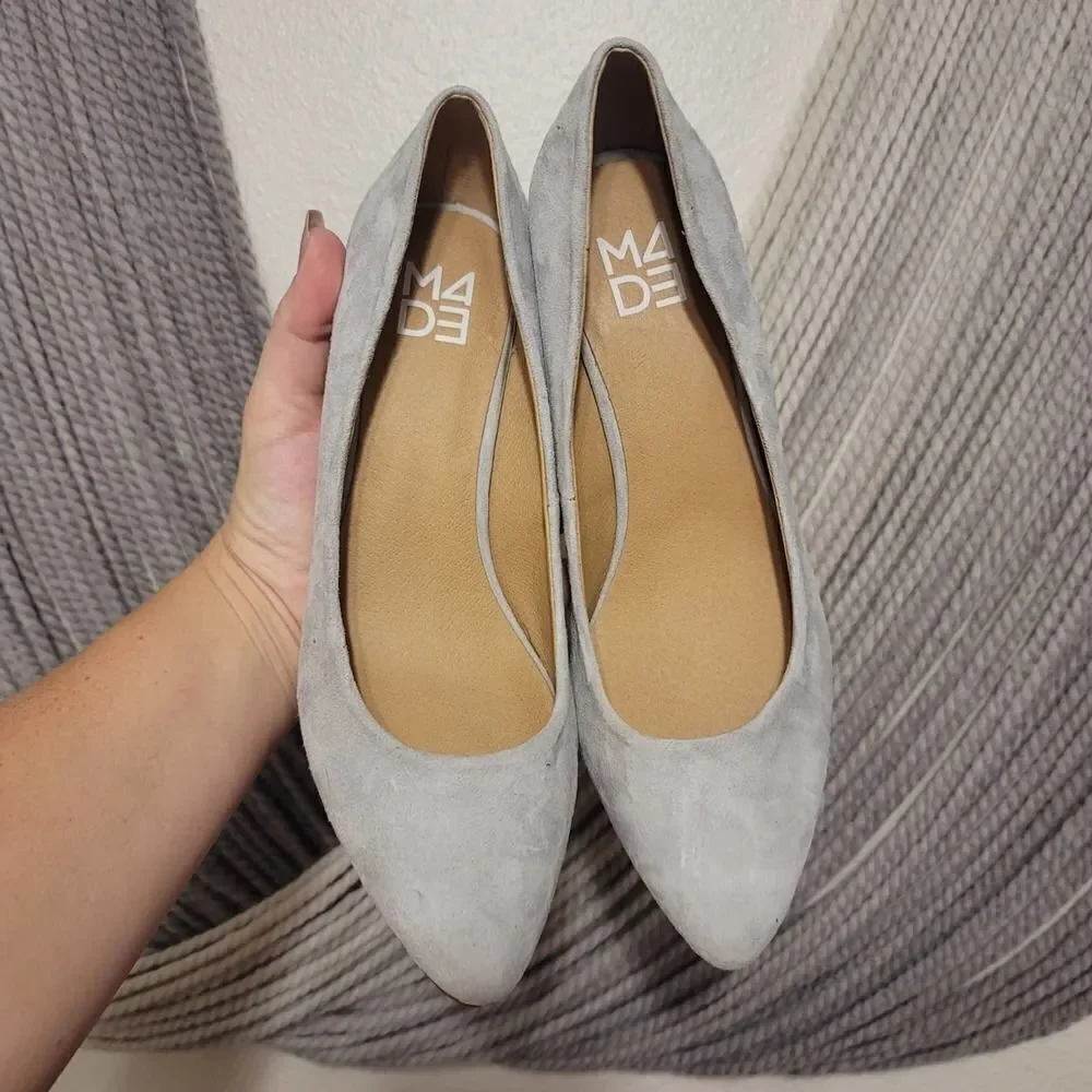 M4D3 Gray Suede Pumps Sz 8